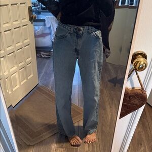 Vintage Levi’s 965 wide leg Relaxed  Jeans in Light Blue Wash size jr 5